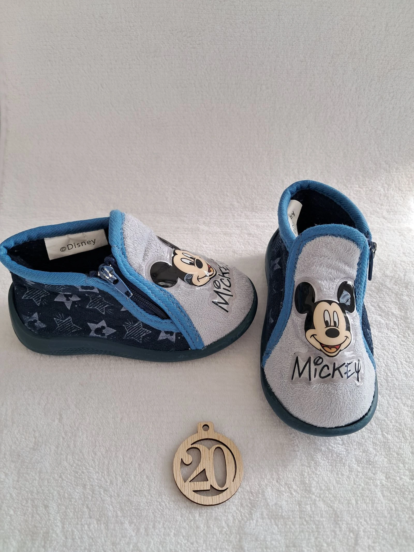 Zapatilla Mickey talla 20 – photo 2
